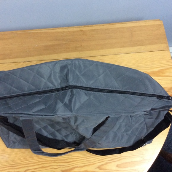 Overnight Bag - Picture 2 of 8